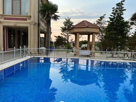 9 otaqlı həyət evi/bağ evi - Nardaran q. - 850 m²