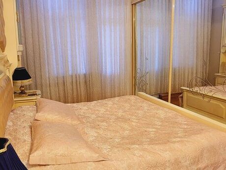 Elan №6053122 - Bakı, 8 Noyabr m., 3 otaqlı, 134 m², 10/19 mərtəbə