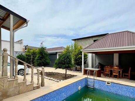 4 otaqlı həyət evi/bağ evi - Mərdəkan q. - 165 m²