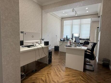 5 otaqlı ofis - Koroğlu m. - 220 m²