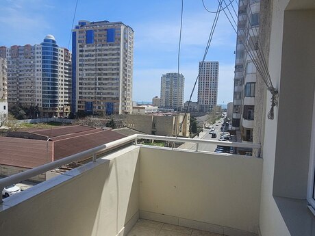 3 otaqlı köhnə tikili - Şah İsmayıl Xətai m. - 82 m²