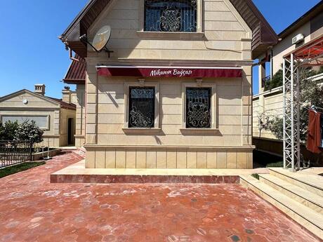 4 otaqlı həyət evi/bağ evi - Şüvəlan q. - 111 m²