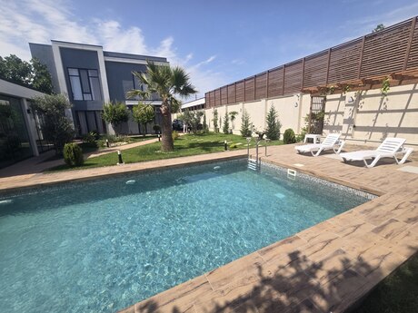 5 otaqlı həyət evi/bağ evi - Mərdəkan q. - 235 m²