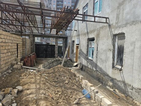 8 otaqlı həyət evi/bağ evi - Badamdar q. - 300 m²