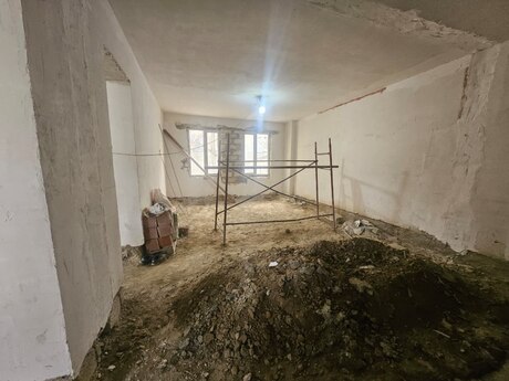 8 otaqlı həyət evi/bağ evi - Badamdar q. - 300 m²