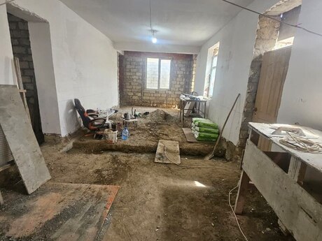 8 otaqlı həyət evi/bağ evi - Badamdar q. - 300 m²