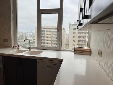 4 otaqlı yeni tikili - Elmlər Akademiyası m. - 163 m²