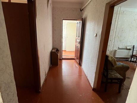 3 otaqlı köhnə tikili - Bakıxanov q. - 55 m²