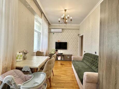 Объявление №6053538 - Баку, Ясамальский р., 3-комн., 85 м², 9/10 этаж