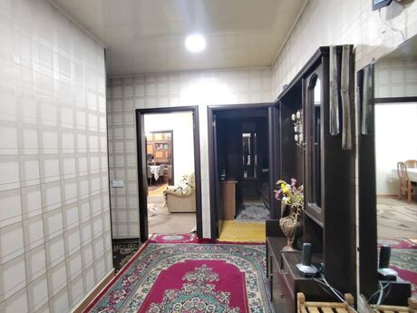 5 otaqlı köhnə tikili - Yeni Günəşli q. - 100 m²