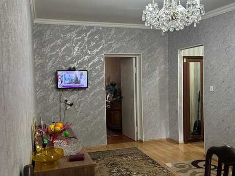 2 otaqlı köhnə tikili - Qara Qarayev m. - 50 m²