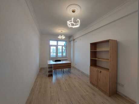 3 otaqlı ofis - 20 Yanvar m. - 125 m²