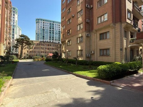 4 otaqlı yeni tikili - Gənclik m. - 220 m²