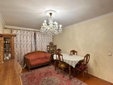 2-комн. вторичка - м. Иншаатчылар - 55 м²
