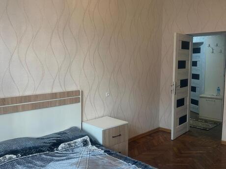3 otaqlı köhnə tikili - Nəriman Nərimanov m. - 85 m²