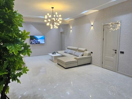 3 otaqlı yeni tikili - Şah İsmayıl Xətai m. - 170 m²