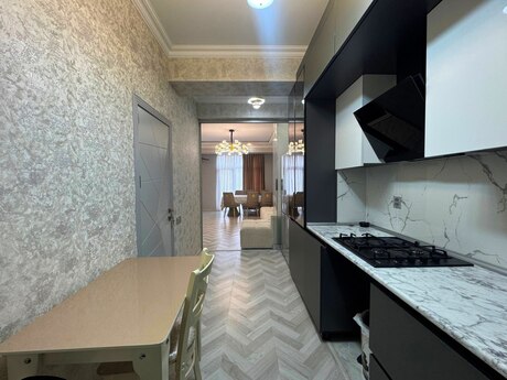 3 otaqlı yeni tikili - 28 May m. - 100 m²