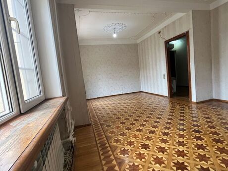5 otaqlı köhnə tikili - Əhmədli q. - 120 m²