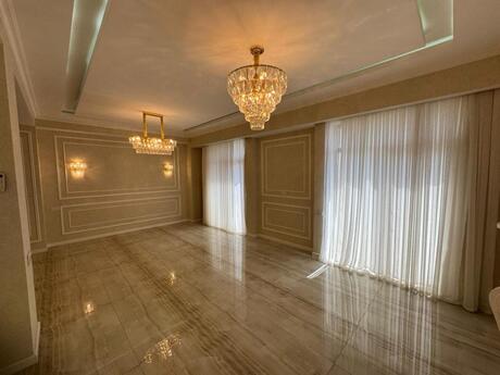 5 otaqlı ofis - Ağ şəhər q. - 220 m²