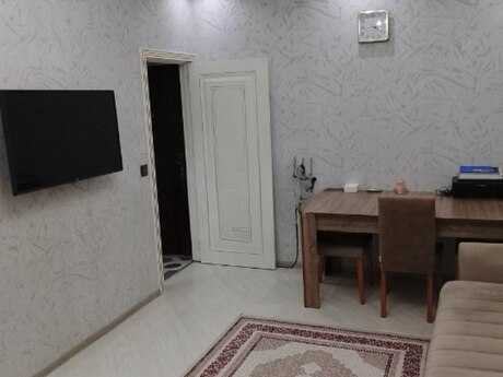 Объявление №6053928 - Баку, м. 20 января, 2-комн., 45 м², 3/5 этаж