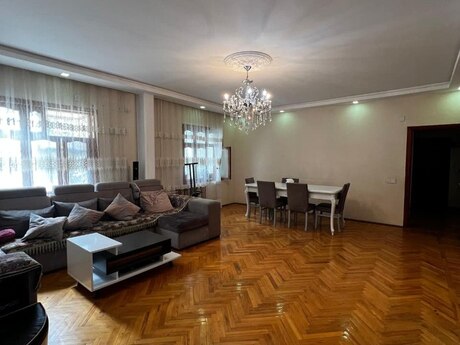 Объявление №6053977 - Баку, м. Иншаатчылар, 5-комн., 130 м², 3/9 этаж