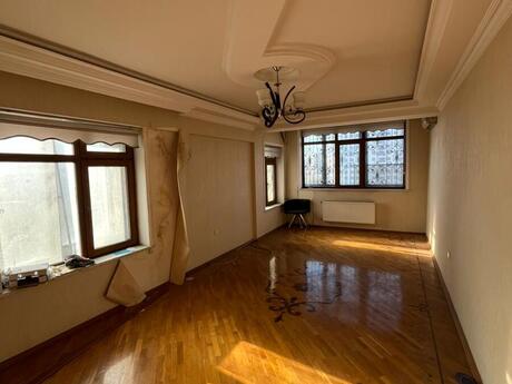 2 otaqlı köhnə tikili - Şah İsmayıl Xətai m. - 76 m²