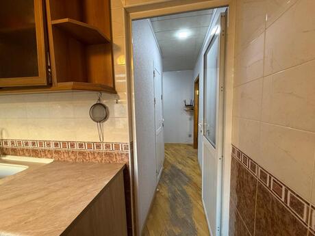 1-комн. вторичка - м. Иншаатчылар - 30 м²