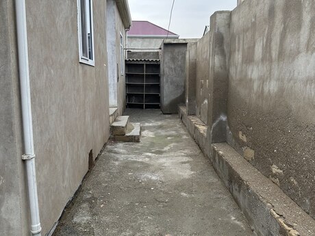 2 otaqlı həyət evi/bağ evi - Lökbatan q. - 85 m²
