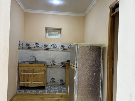 2 otaqlı həyət evi/bağ evi - Lökbatan q. - 85 m²