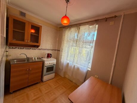 1 otaqlı köhnə tikili - Nizami m. - 35 m²