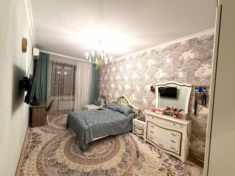 4 otaqlı yeni tikili - İnşaatçılar m. - 167 m²