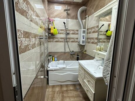 4 otaqlı köhnə tikili - Azadlıq Prospekti m. - 120 m²