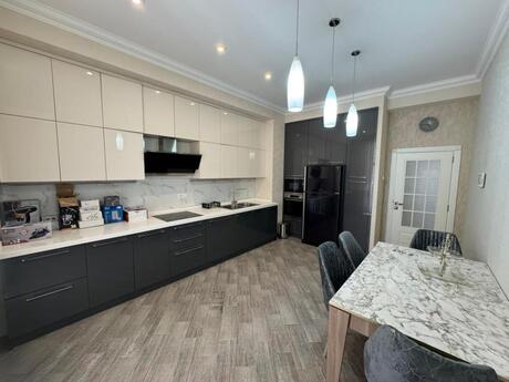 2 otaqlı yeni tikili - Ağ şəhər q. - 95 m²