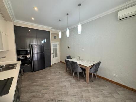 2 otaqlı yeni tikili - Ağ şəhər q. - 95 m²