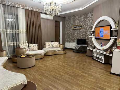 6 otaqlı həyət evi/bağ evi - Sumqayıt - 240 m²