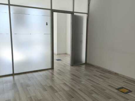 4-комн. офис - м. Элмляр Академиясы - 115 м²