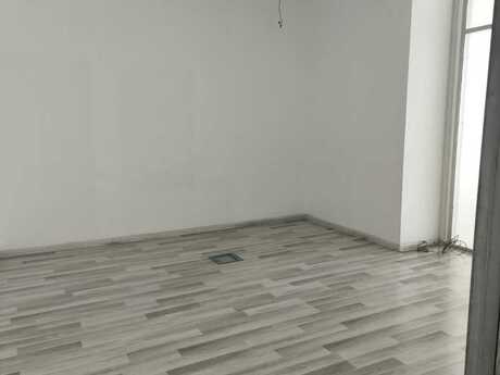 4-комн. офис - м. Элмляр Академиясы - 115 м²