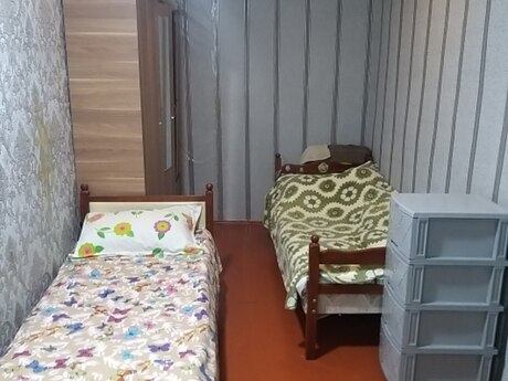 2 otaqlı həyət evi/bağ evi - M.Ə.Rəsulzadə q. - 53 m²
