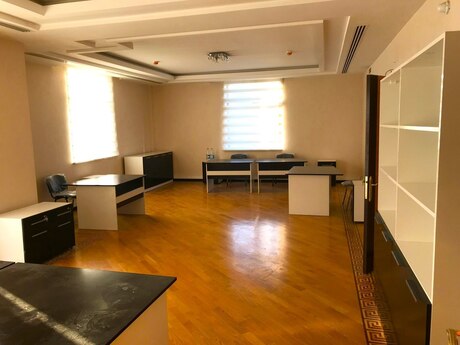 6-комн. офис - м. 28 мая - 250 м²
