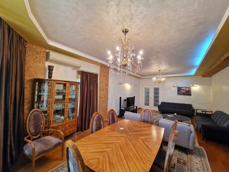 4 otaqlı yeni tikili - Gənclik m. - 195 m²