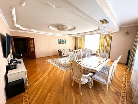 4 otaqlı mənzil, 210 m², 20 Yanvar: 435 000 ₼ 5
