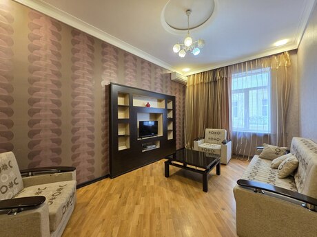 2 otaqlı köhnə tikili - Sahil m. - 65 m²