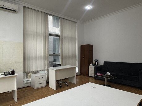 1 otaqlı ofis - Nəriman Nərimanov m. - 30 m²