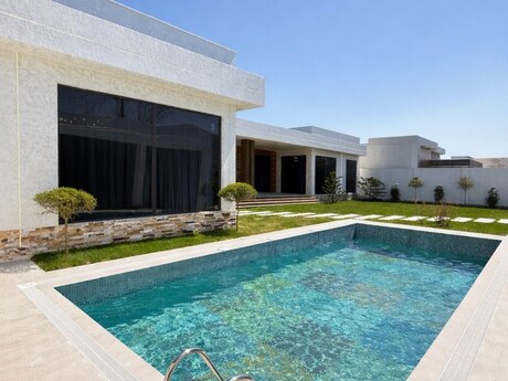 5 otaqlı həyət evi/bağ evi - Mərdəkan q. - 250 m²