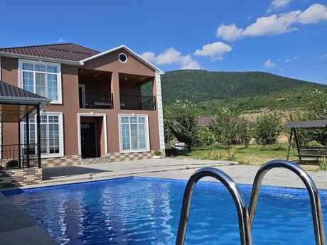 5 otaqlı həyət evi/bağ evi - İsmayıllı - 300 m²