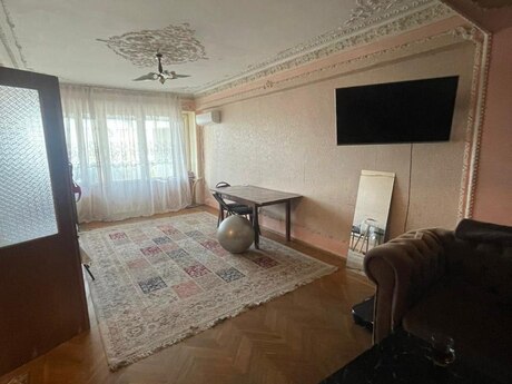 Elan №6054369 - Bakı, Gənclik m., 3 otaqlı, 85 m², 6/10 mərtəbə