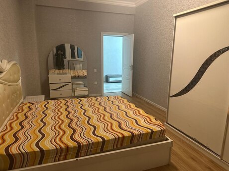 3-комн. новостройка - м. Кара Караев - 80 м²