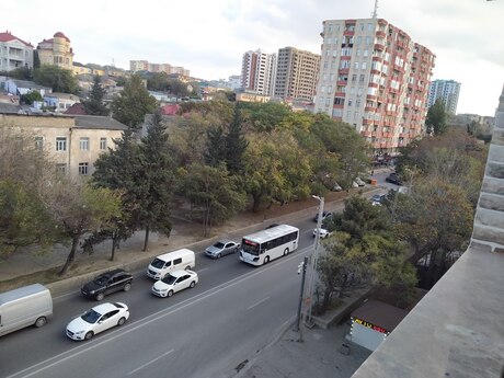 Azadlıq Prospekti m.