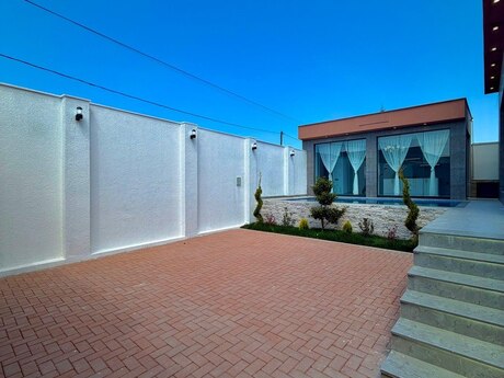 4 otaqlı həyət evi/bağ evi - Mərdəkan q. - 180 m²