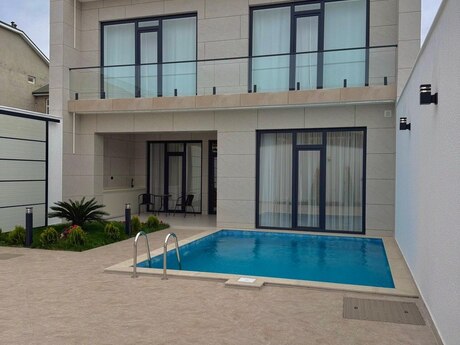 4 otaqlı həyət evi/bağ evi - Mərdəkan q. - 190 m²